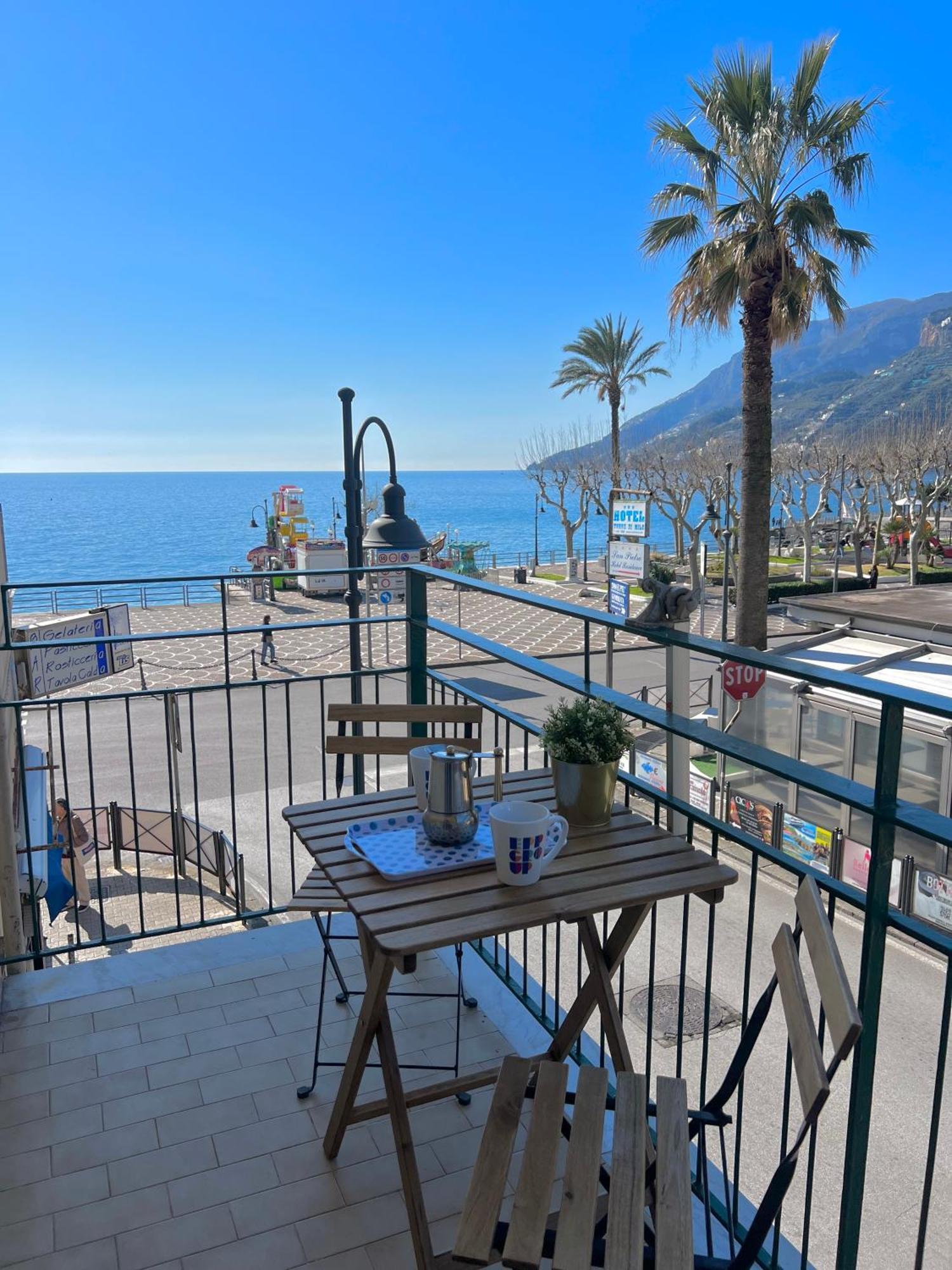 La Casa Lungo Il Mare Apartment Maiori Luaran gambar